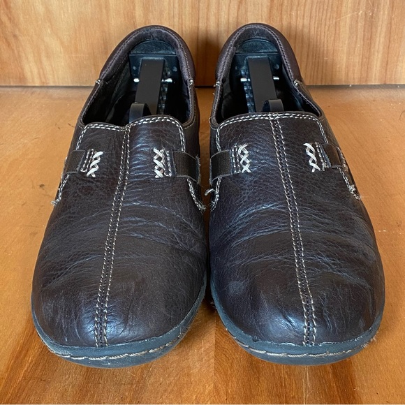 Womens 7.5 Skechers Slip On Loafers Brown Leather TSS0041 - Picture 2 of 8